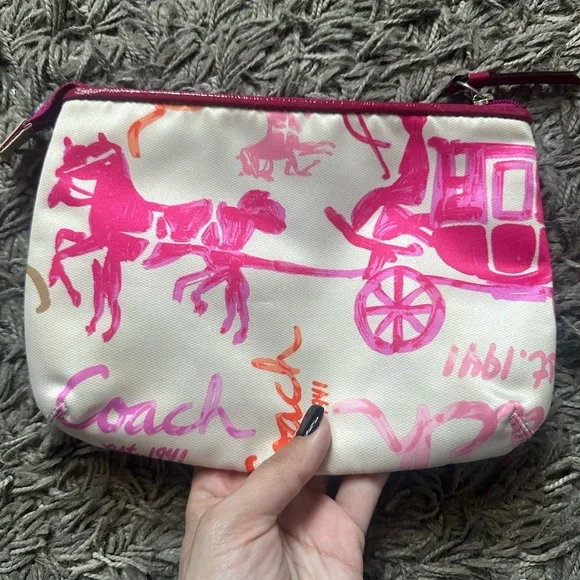 Coach | wristlet - Picture 2 of 4